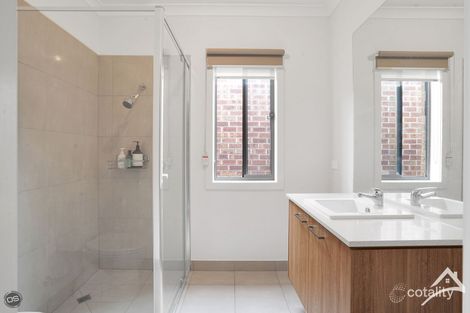 Property photo of 6 Brentham Crescent Werribee VIC 3030