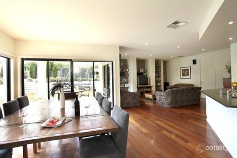 Property photo of 18 Wildwood Drive Strathdale VIC 3550