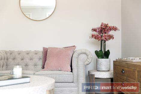 Property photo of 1/21 Beverin Street Sebastopol VIC 3356