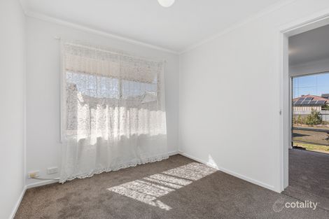 Property photo of 50 Hessing Crescent Trott Park SA 5158