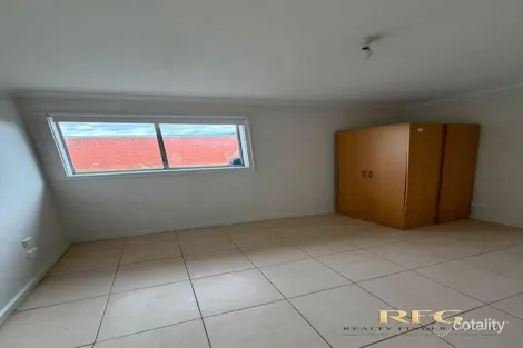 Property photo of 33 Harmon Avenue St Albans VIC 3021