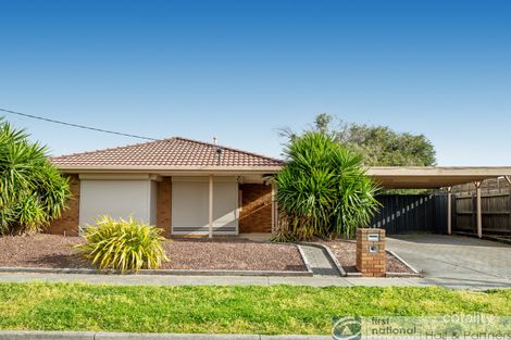 Property photo of 33 Leopold Crescent Hampton Park VIC 3976