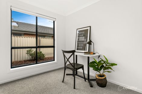 Property photo of 51 Victory Drive Pakenham VIC 3810