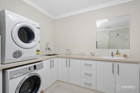Property photo of 34 Wishard Circuit Aveley WA 6069
