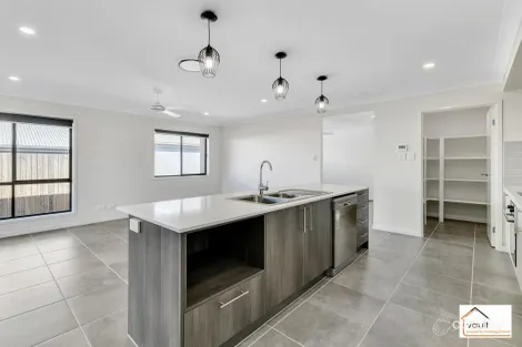 Property photo of 18 Tulip Tree Street Park Ridge QLD 4125