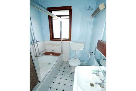 Property photo of 234 Plover Street North Albury NSW 2640