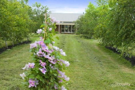 Property photo of 14 Stuartfield Avenue Romsey VIC 3434