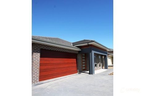 21 Horsley Cct, Oran Park, NSW 2570