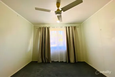 Property photo of 32 Beresford Crescent Dysart QLD 4745
