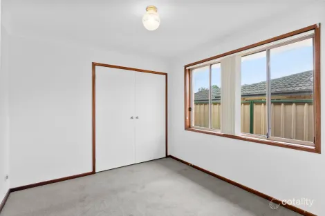 Property photo of 62 Decora Crescent Warabrook NSW 2304
