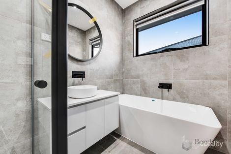 Property photo of 40 Coolamon Drive Craigieburn VIC 3064