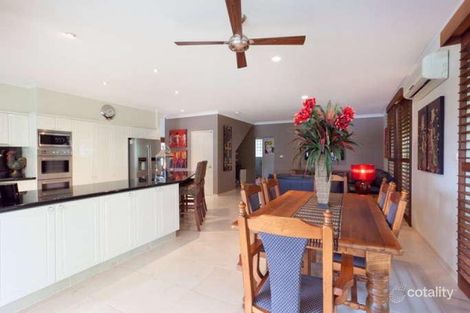 Property photo of 18 Hermitage Close Ashmore QLD 4214