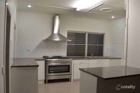 5 Hocking St, Nambour, QLD 4560