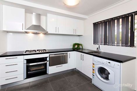 2/19 Coode St, Fremantle, WA 6160