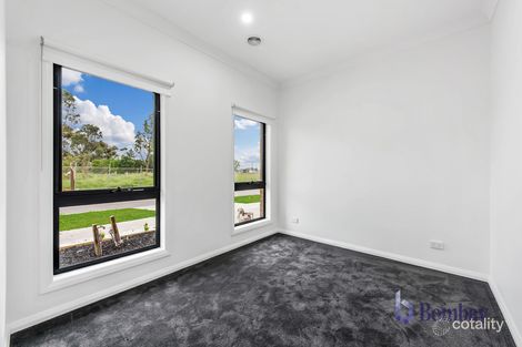 Property photo of 47 Watercarter Crescent Wollert VIC 3750