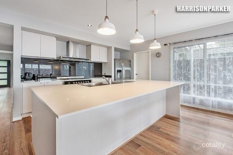 Property photo of 36 Silverwood Drive Greenvale VIC 3059