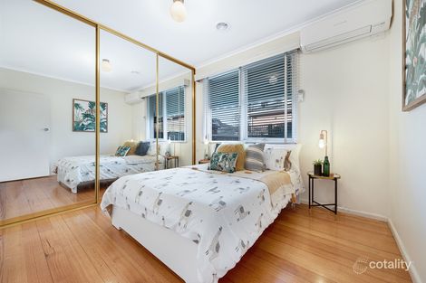 Property photo of 33 Ian Grove Mount Waverley VIC 3149