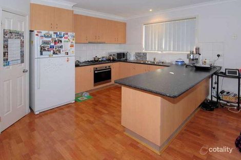 Property photo of 2/65 Errington Road St Albans VIC 3021