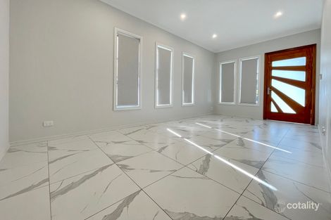 Property photo of 32 Wollongbar Avenue Panania NSW 2213
