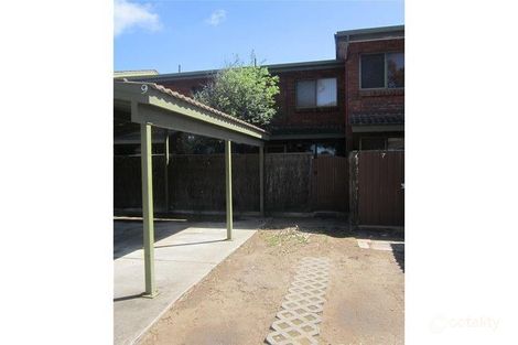 9 Sportsmans Dr, West Lakes, SA 5021