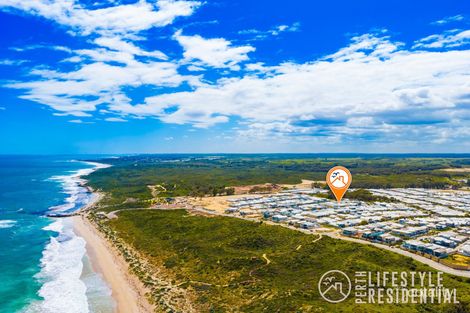 Property photo of 16 Seabreeze Drive Yanchep WA 6035