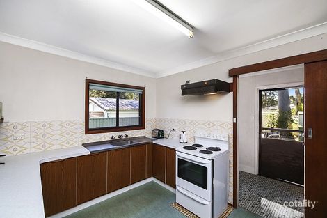 Property photo of 5 Lorraine Avenue Berkeley Vale NSW 2261