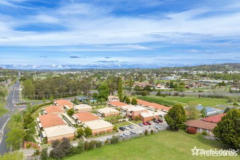 Property photo of 1/80-92 Queen Elizabeth Drive Armidale NSW 2350