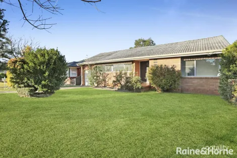 Property photo of 12 Harvey Street Macquarie Fields NSW 2564