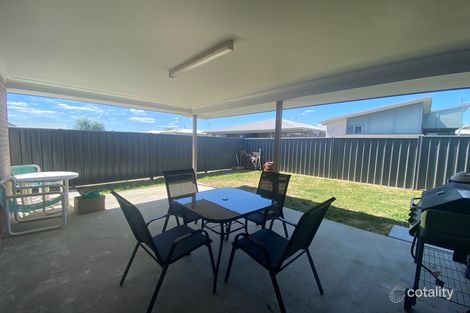 Property photo of 2/14 Hurse Street Chinchilla QLD 4413