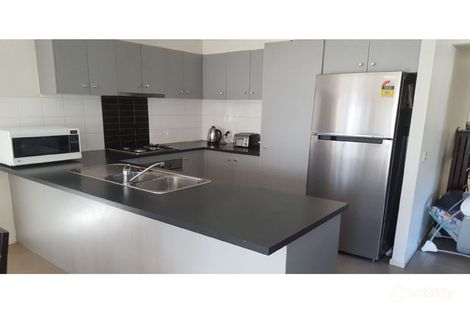 Property photo of 19 Howard Place Deer Park VIC 3023