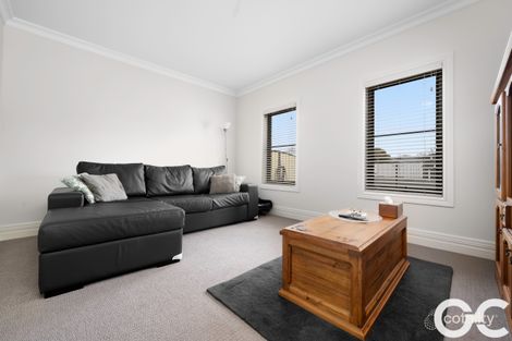 Property photo of 10 Grove Street Spring Hill NSW 2800