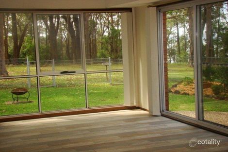 Property photo of 34 Elanora Parade Basin View NSW 2540