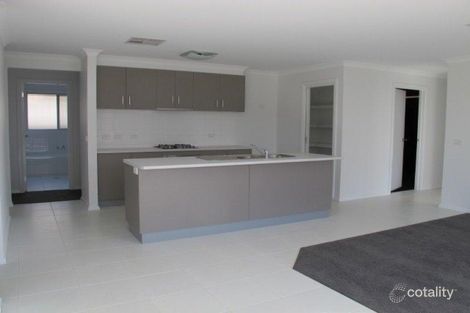 Property photo of 28 Peeler Street Wodonga VIC 3690