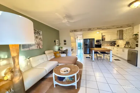 Property photo of 3/162 Tepequar Drive Maroochydore QLD 4558