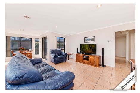 Property photo of 2 Splayd Close Dunlop ACT 2615