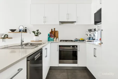 Property photo of 391 Reddall Parade Mount Warrigal NSW 2528