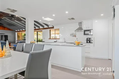 Property photo of 16 Hatcher Way Parkwood WA 6147