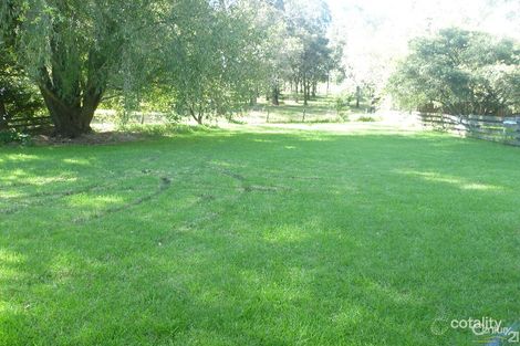 Property photo of 19 Swallow Court Newtown QLD 4350