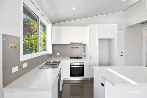 Property photo of 5 Hogarth Avenue Dee Why NSW 2099