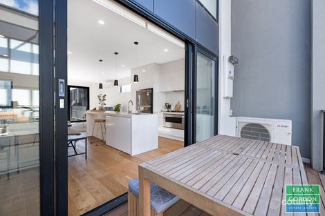 Property photo of 1 Kitchen Road Port Melbourne VIC 3207