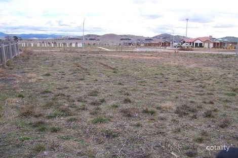 Property photo of 2 Polwarth Circuit Dunlop ACT 2615