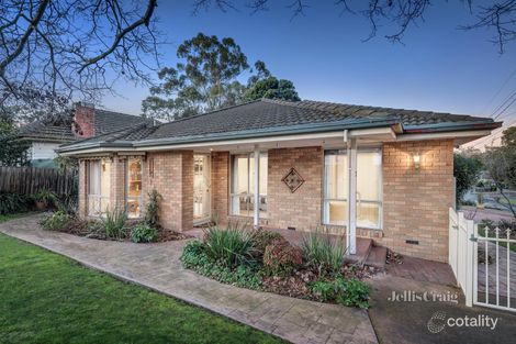 Property photo of 2 Batman Walk Greensborough VIC 3088