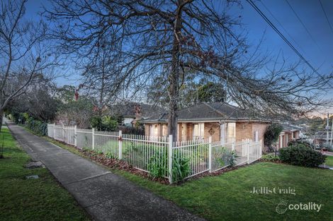Property photo of 2 Batman Walk Greensborough VIC 3088