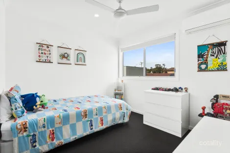 Property photo of 391 Reddall Parade Mount Warrigal NSW 2528