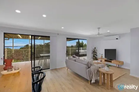 60 Fishery Point Rd, Mirrabooka, NSW 2264