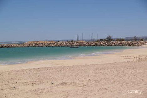 Property photo of 4 Windsor Court Geraldton WA 6530