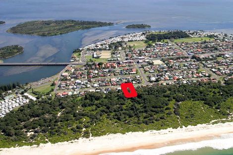 Property photo of 99 Ocean Street Windang NSW 2528