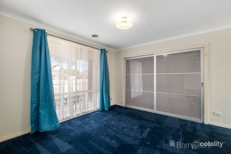 Property photo of 4 Alberton Drive Cranbourne West VIC 3977