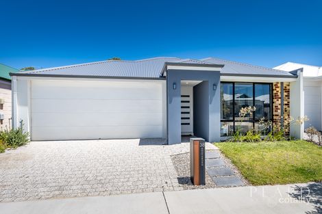 Property photo of 38 Routeburn Street Wanneroo WA 6065