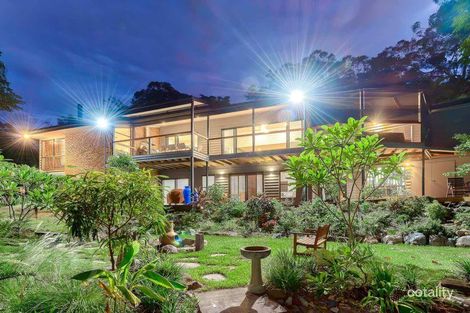 70 Barnett Rd, Bardon, QLD 4065